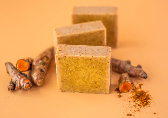 How to make turmeric soap step by step