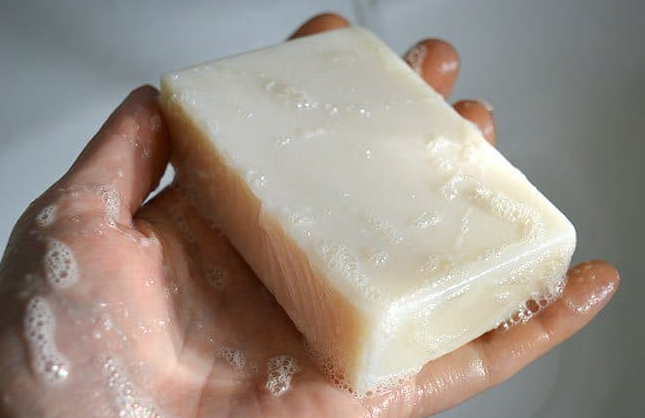 How to make goat milk soap at home